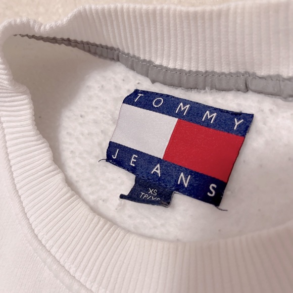 [TOMMY JEANS] WHITE LOGO CREWNECK SWEATSHIRT - Picture 4 of 5
